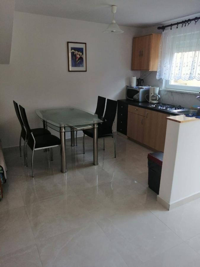 Apartmani Trupeljak Mandre Exterior foto